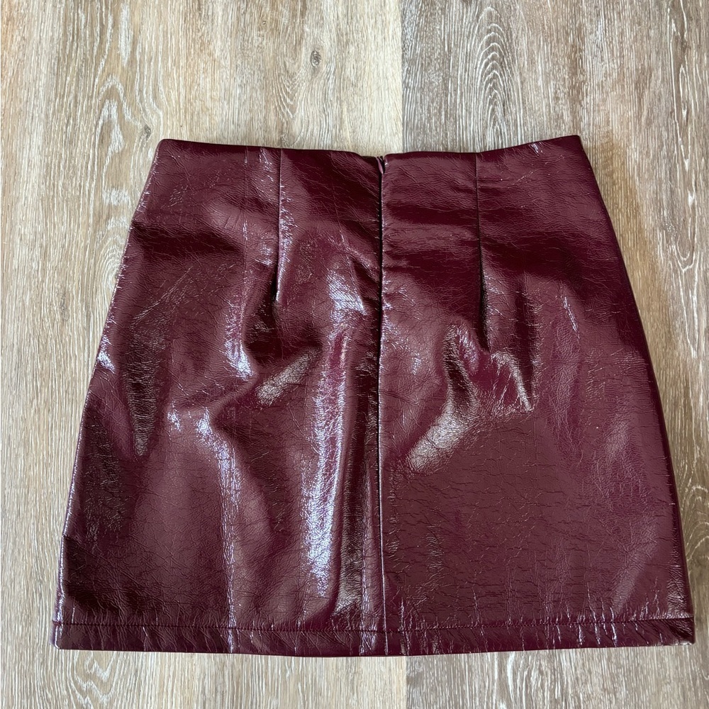 Lulu’s Pleather skirt - Picture 2 of 5